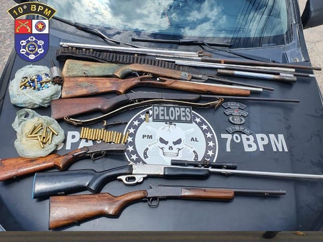 Denúncia ajuda polícia a encontrar armas e oficina de fabricação