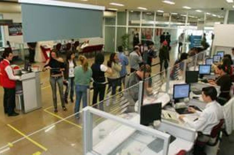 Bancários enfrentam os desafios trazidos pelos ônus e bônus da profissão