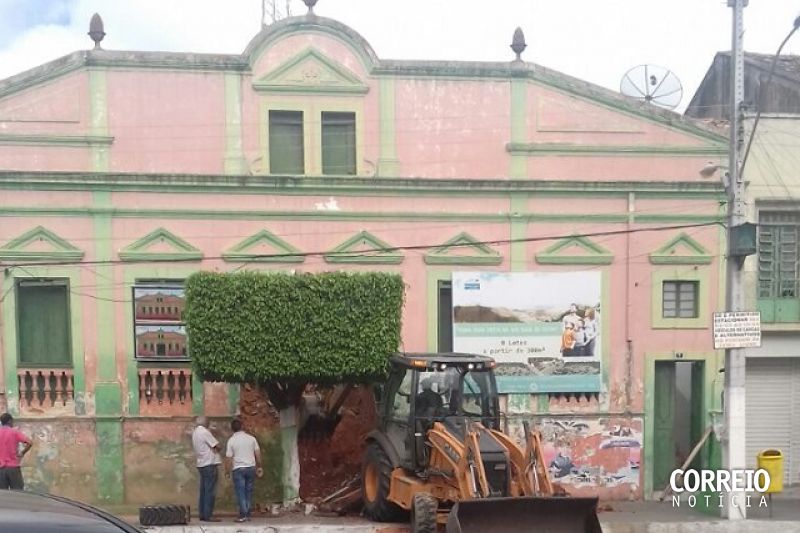 Prédio histórico do Centro de Água Branca é reformado para virar galeria comercial