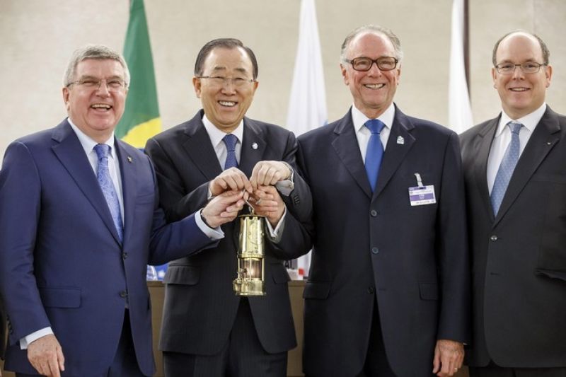 Presidente do COI diz que Olimpíadas podem reunir brasileiros e reduzir crise