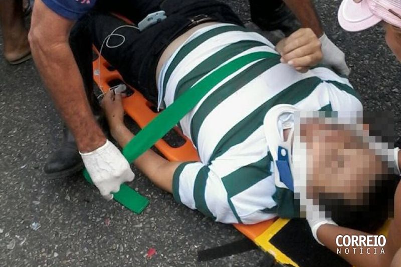 Colisão entre moto e carro deixa uma pessoa ferida em São José da Tapera