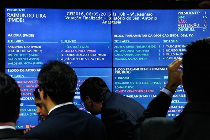 Processo de impeachment é aceito pela Comissão Especial e denúncia segue para Plenário
