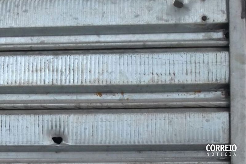 Cartório de registros e notas é alvejado a tiros em Inhapi