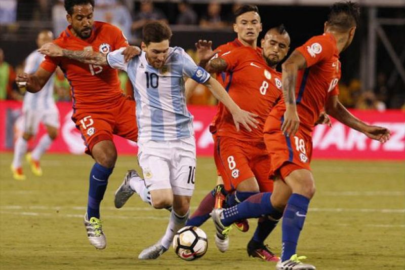 Messi perde cobrança e Chile é campeão da Copa América Centenário nos pênaltis