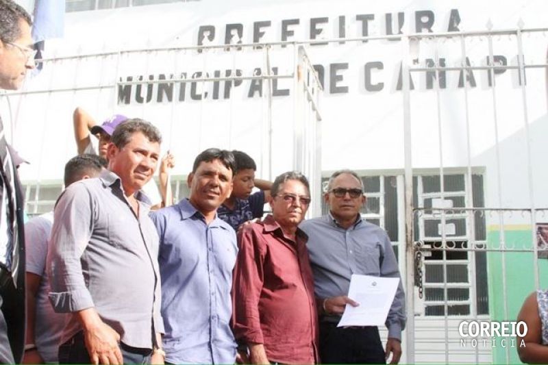 Com Câmara de Vereadores fechada, vice-prefeito de Canapi é empossado no