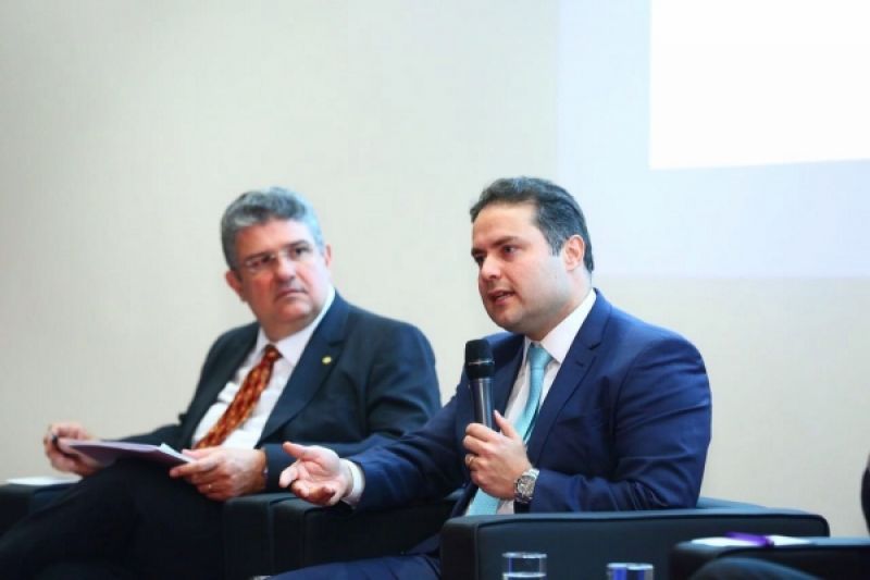 Renan Filho discute propostas para sustentabilidade do Rio São Francisco