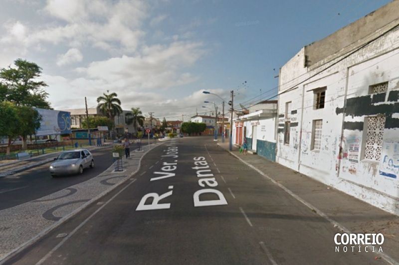 Dinheiro de caixas de correspondente bancário é roubado por criminosos em Delmiro Gouveia