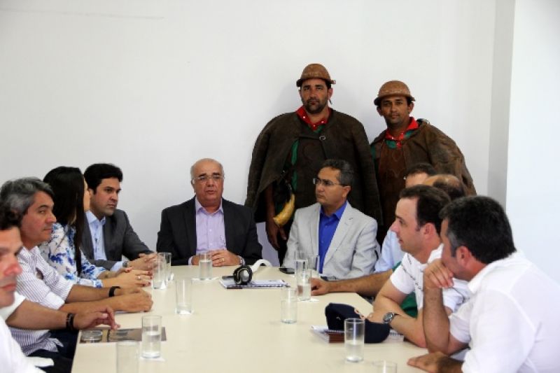 Governo do Estado garante apoio a representantes de vaqueiros em Alagoas