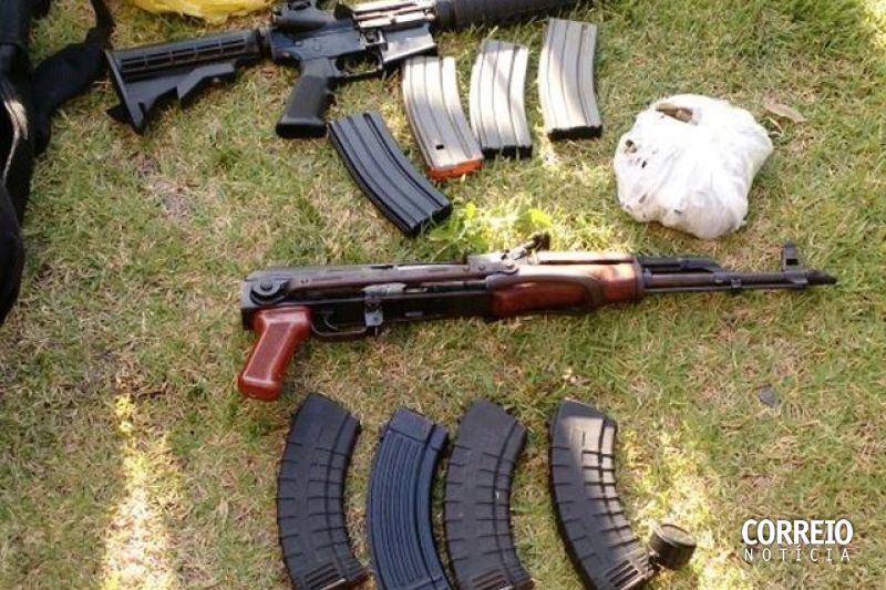 Polícia Civil designa comissão para apurar origem de arsenal apreendido em Delmiro Gouveia