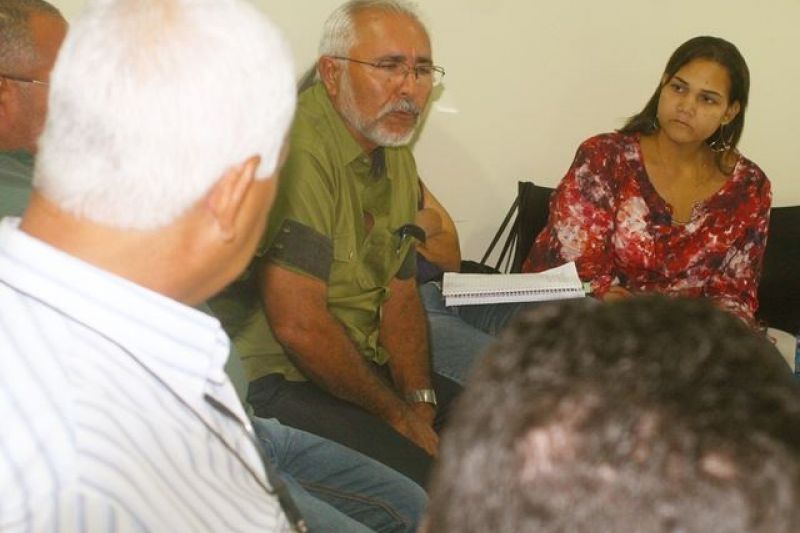 Padre Eraldo e Gabriel Varjão se reúnem com secretários para definir primeiros projetos