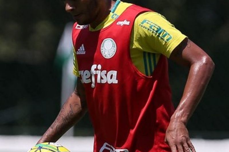 Vitória e Palmeiras chegam a acordo em negociação por Cleiton Xavier