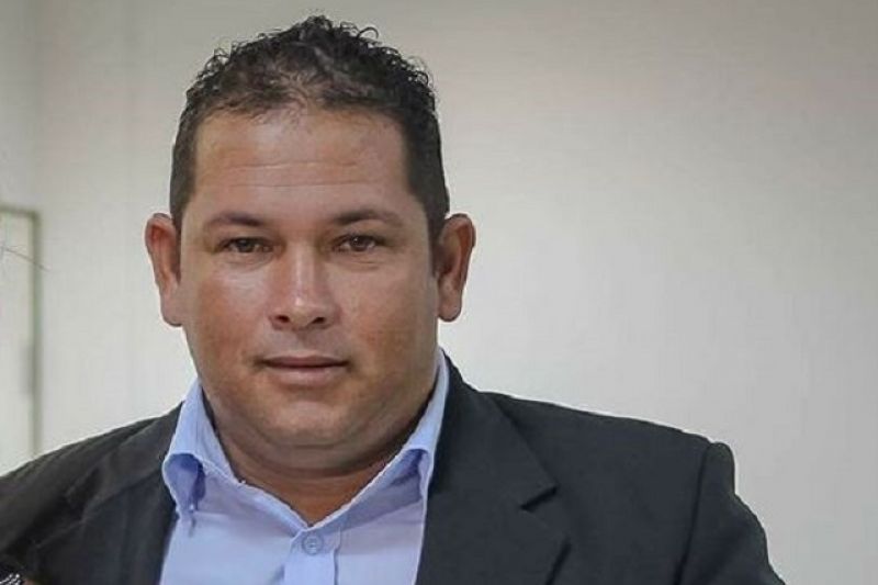 Vereador da oposição ao prefeito é convocado para reassumir cargo de gari em Monteirópolis