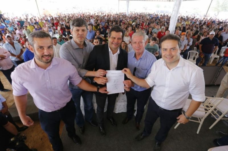 Trecho em obras de Carié–Inajá recebe visita de Renan Filho e Maurício Quintella