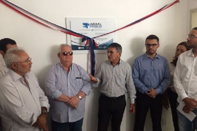 Juceal Express é inaugurado e deve facilitar abertura de empresas em Delmiro Gouveia