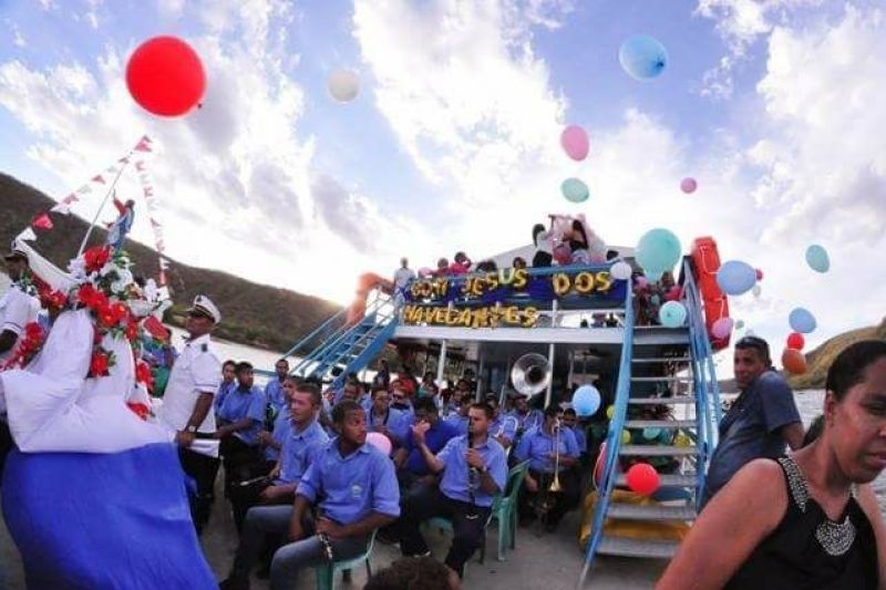 Emoção e participação popular engrandecem mais uma Festa do Bom Jesus de Entremontes