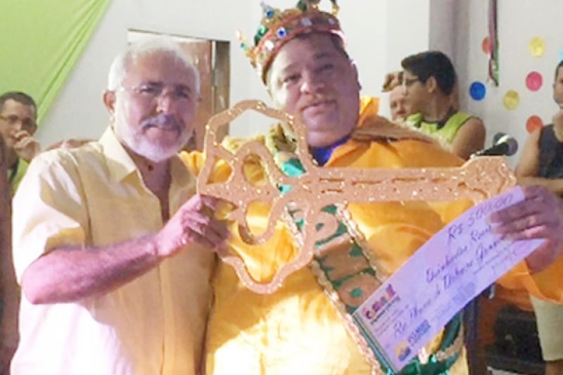 Resgatando tradições, prefeitura abre oficialmente Carnaval em Delmiro Gouveia