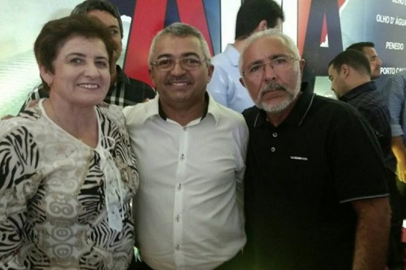 Prefeita Maristela participa de evento para discutir projetos e soluções para municípios