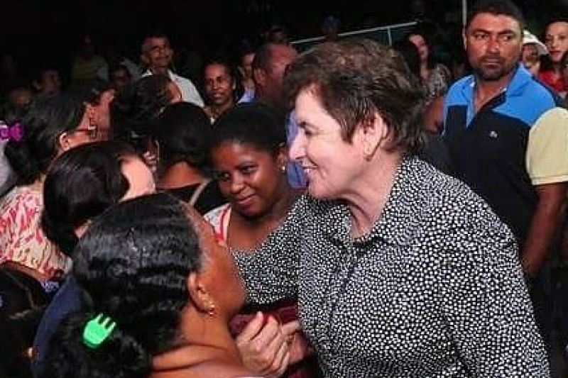 Emoção marca inauguração da iluminação de três ruas do Bairro Nossa Senhora da Saúde