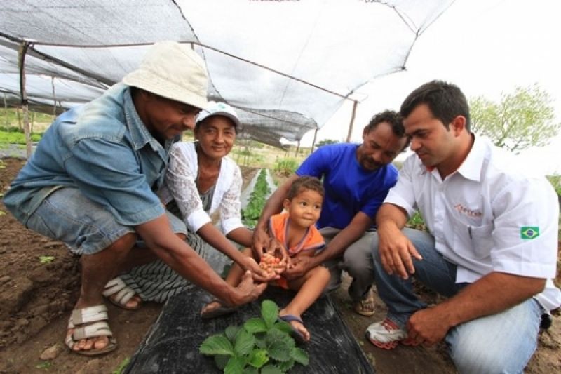 Microcrédito será utilizado por 132 famílias no entorno do Canal do Sertão