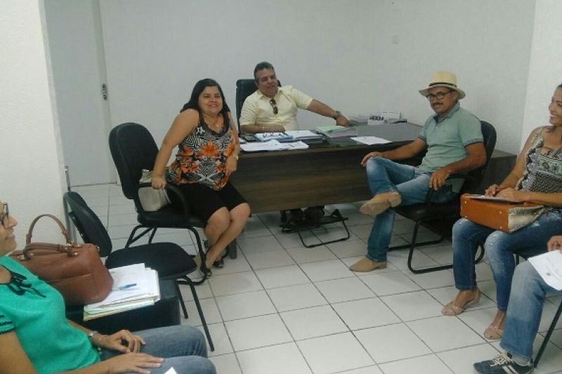 Prefeito Fabiano Ribeiro se reúne com secretariado para planejamento anual