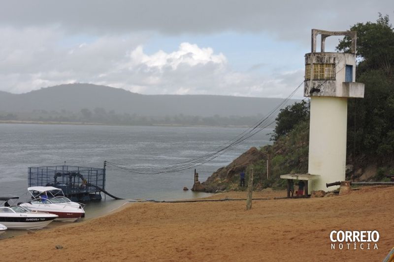 Excesso de algas no São Francisco afeta abastecimento da Bacia Leiteira
