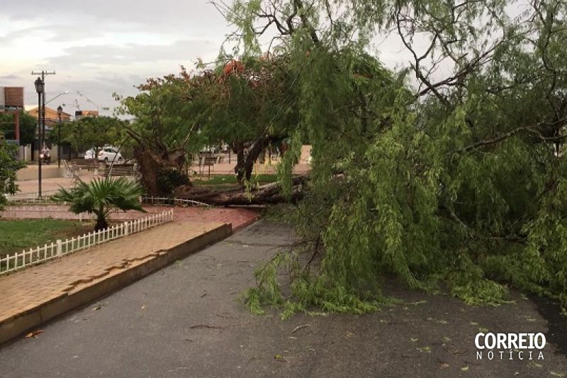 Falta de energia já dura mais de 20h em algumas ruas de São José da Tapera