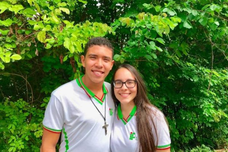 Alunos representam o IFAL Santana do Ipanema em feira no Paraguai