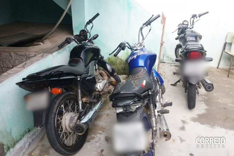 Polícia Militar apreende motocicletas que estavam sendo conduzidas por menores em Inhapi