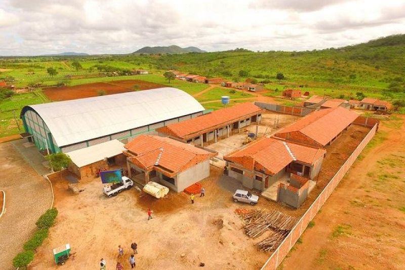 Prefeitura de Piranhas retoma obras da Creche do Piau; unidade irá beneficiar 260 crianças