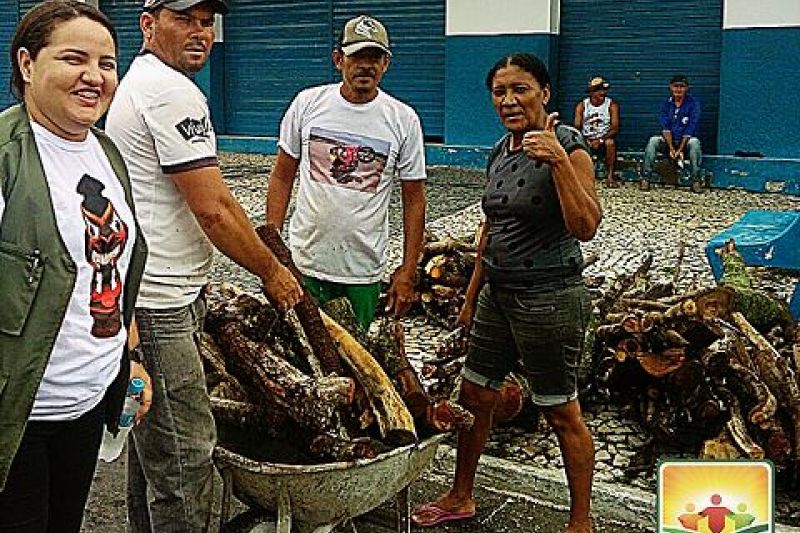 Prefeitura distribui fogueiras para a população através do Programa Fogueira Legal