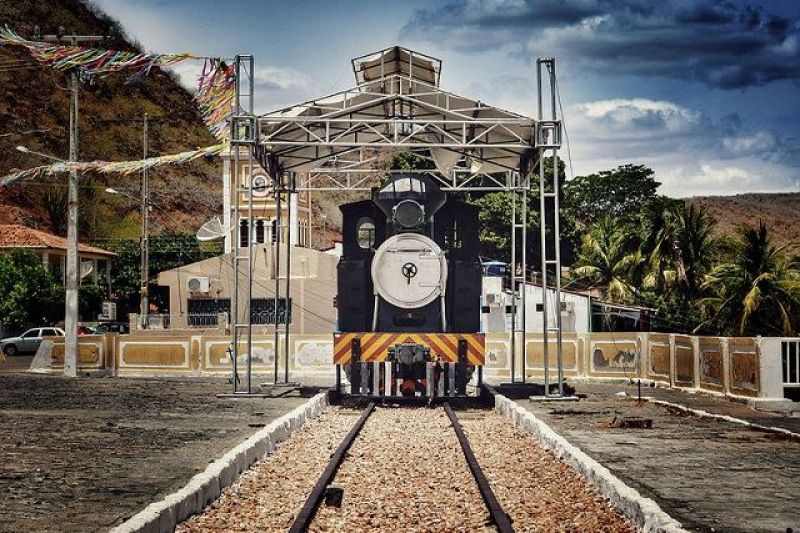 Prefeita de Piranhas pede ao presidente da CBTU a revitalização da Linha Férrea