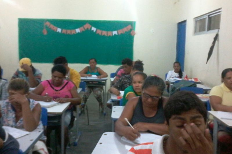 EJA em Canapi: garantia para Educação de Jovens e Adultos