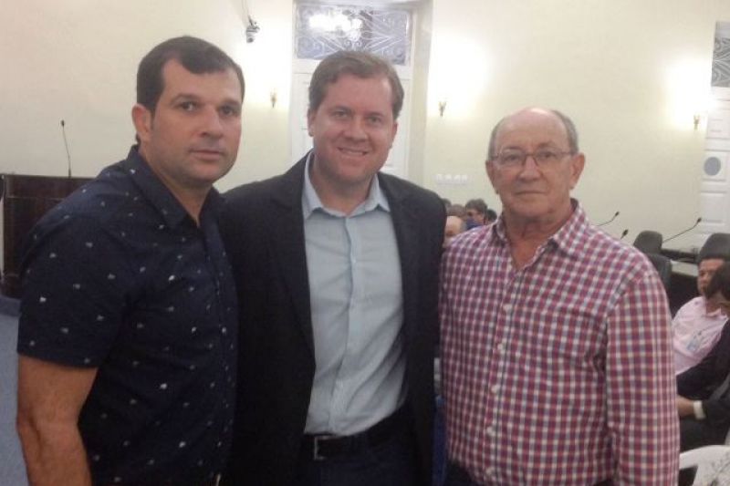 Em reunião com vereador, ministro garante apoio para instalação de CISP em Mata Grande