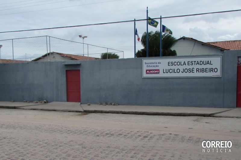São José da Tapera: Escola Estadual Lucilo José Ribeiro é obrigada a liberar históricos