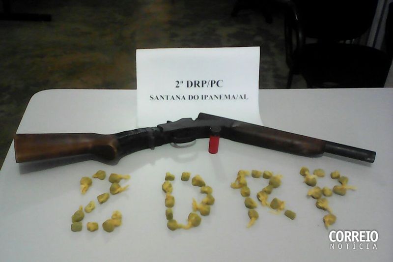 Adolescentes são apreendidos com maconha e espingarda calibre 12 em Santana do Ipanema