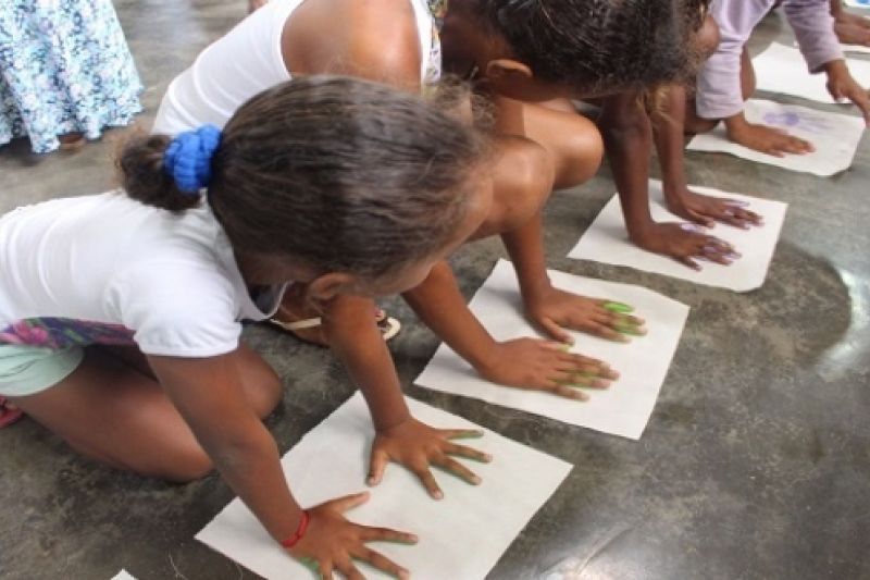 Crianças quilombolas de Poço das Trincheiras recebem presentes e ações da Semarh no dia 11