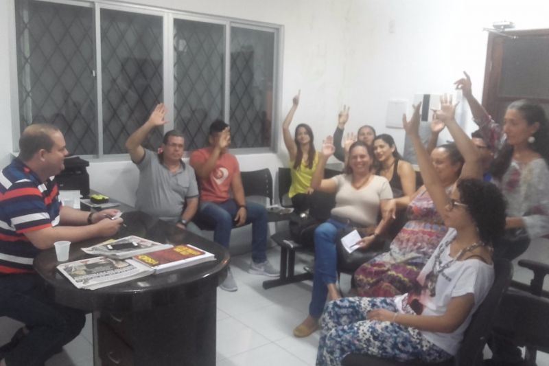 Professores da Fasvipa entram em estado de greve após salários atrasados