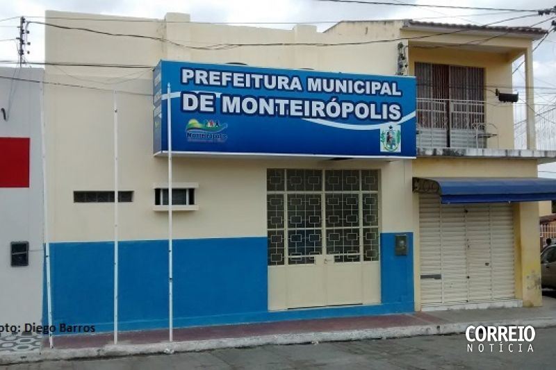 Professores de Monteirópolis podem entrar em greve se salário não for pago até o dia 10