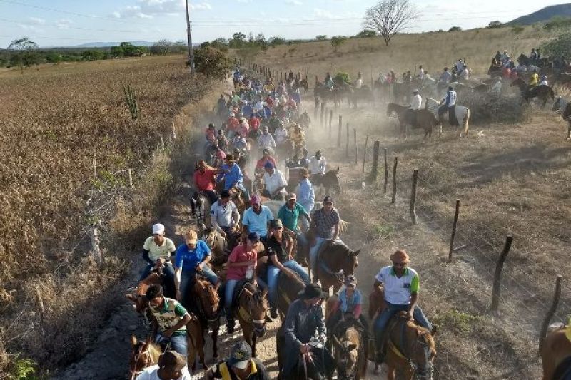 1ª Cavalgada dos amigos é realizada em Canapi