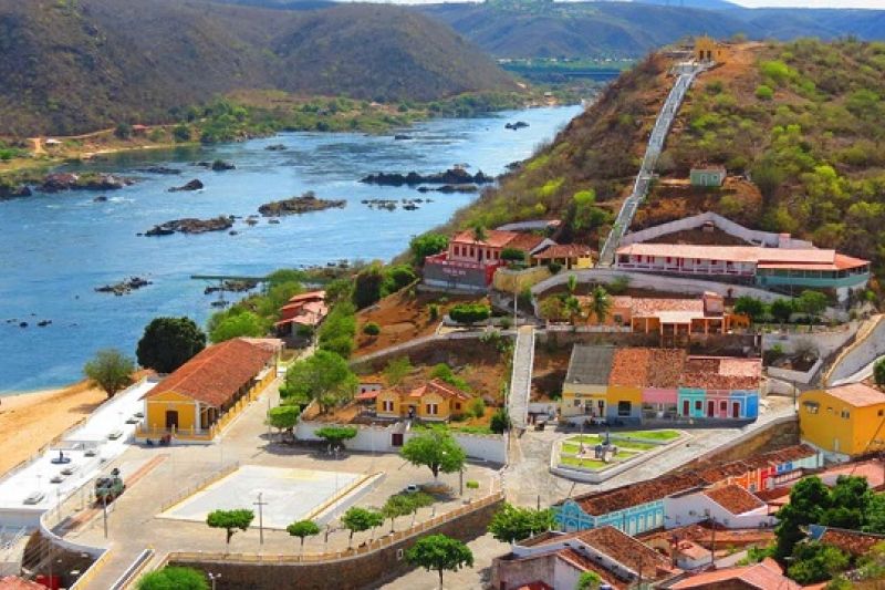Belezas naturais e culturais fazem Piranhas um dos principais destinos turísticos do País
