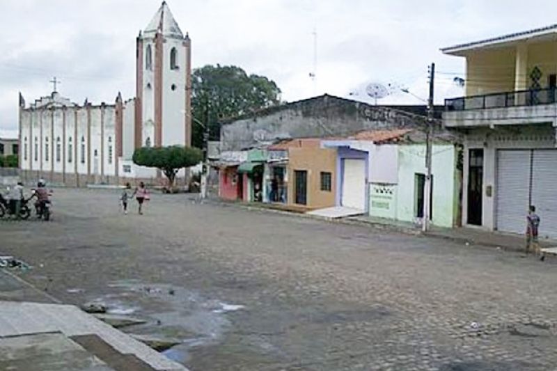 Homem é preso suspeito de apalpar seios de vítima durante tentativa de roubo em Pariconha