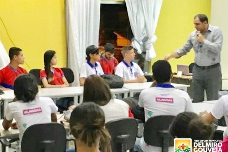 Assessoria de Comunicação de Delmiro Gouveia realiza palestra sobre Reforma Trabalhista