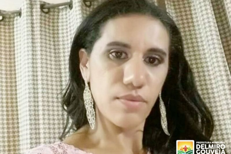 Professora de Delmiro Gouveia vence Prêmio Medalha Escola 10 do Governo do Estado