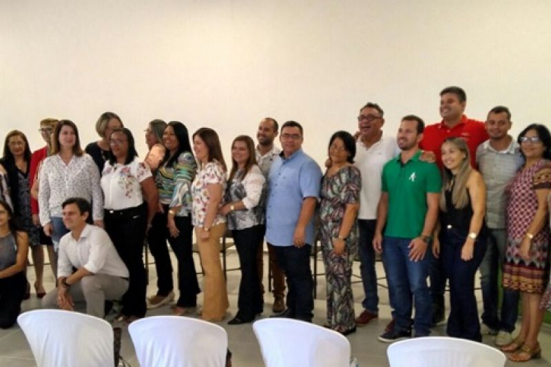 Secretária de educação participa de encontro realizado pela UNDIME