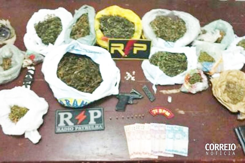 Polícia apreende adolescentes suspeitos de gerenciar boca de fumo em Santana do Ipanema