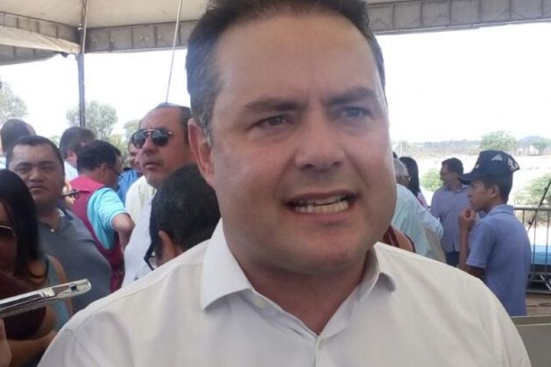 Somatório de esforços tira do papel pavimentação entre Carié e Inajá, diz governador