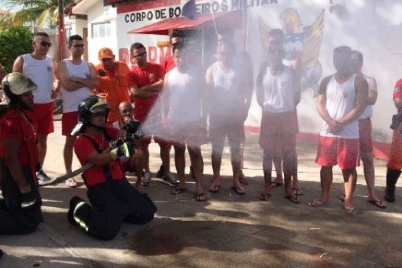 Bombeiros de Santana do Ipanema fazem atualização em combate a incêndio