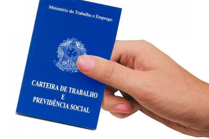 Emprego lidera lista de desejos para 2018, revela enquete