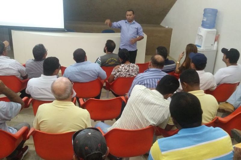 Secretário Executivo da SEMARH participa de reunião com Secretários Municipais no sertão