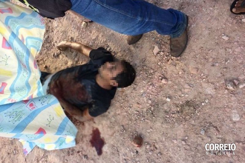 Mata Grande: polícia identifica suspeito de matar homem com vários golpes de faca peixeira